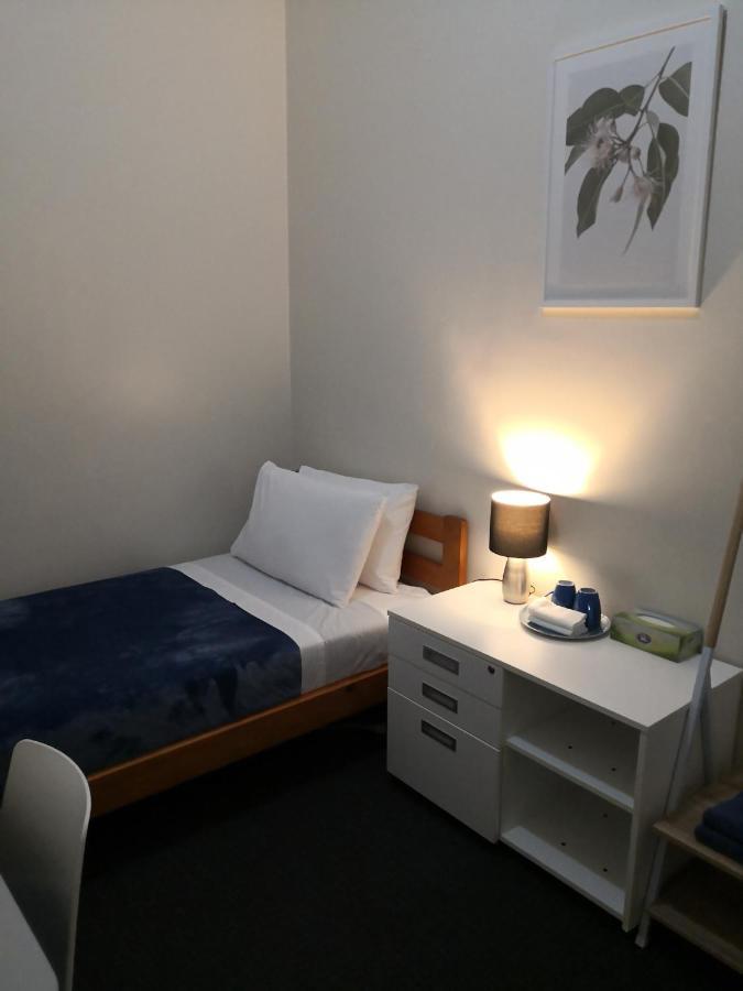 Oceanic Hostel Auckland Exterior photo