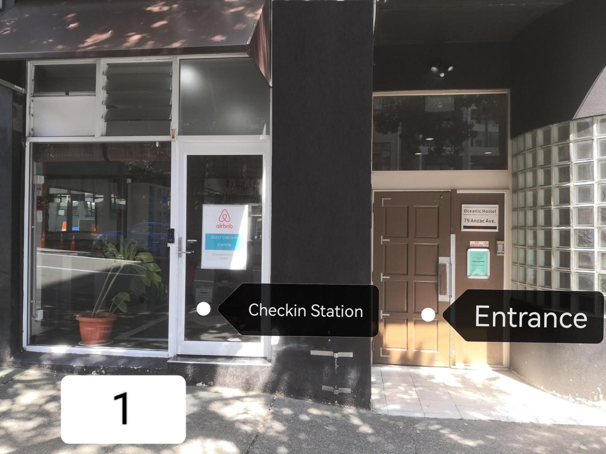 Oceanic Hostel Auckland Exterior photo